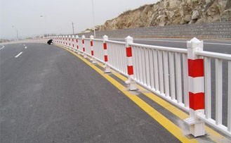 護(hù)欄網(wǎng)系列產(chǎn)品優(yōu)質(zhì)廠家現(xiàn)貨大賣場安平盟益絲網(wǎng)制品圖片_高清圖_細(xì)節(jié)圖