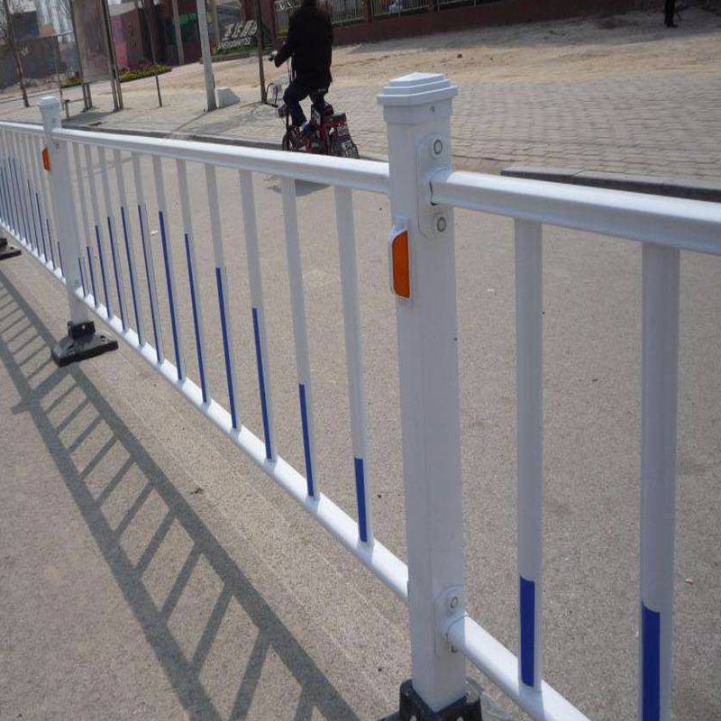 遂寧馬路中央隔離護欄道路防撞護欄網市政園林防護欄