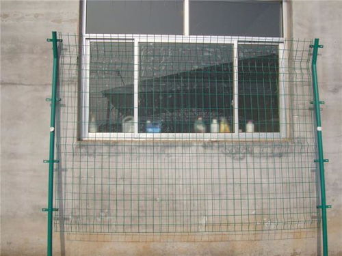 圈山邊框護(hù)欄網(wǎng) 公路護(hù)欄網(wǎng)定制