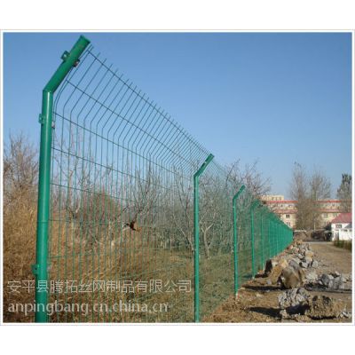 山西圈地護(hù)欄網(wǎng)價(jià)格,圈地鐵絲網(wǎng)圍欄生產(chǎn)廠家,圈地鐵絲網(wǎng)規(guī)格